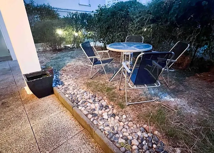 Avec Terrasse A 2 Pas De