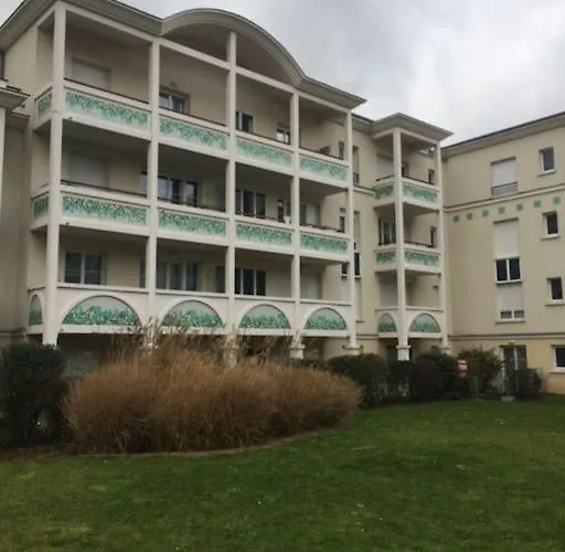 Avec Terrasse à 2 Pas De